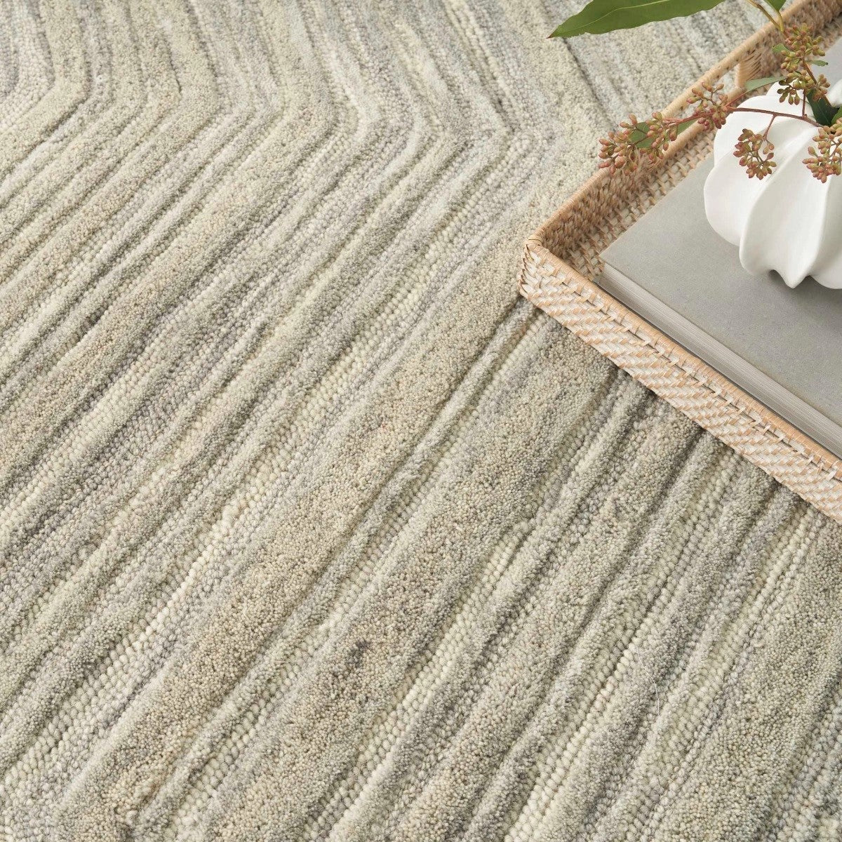 Graceful Patterned Rug - Image 14