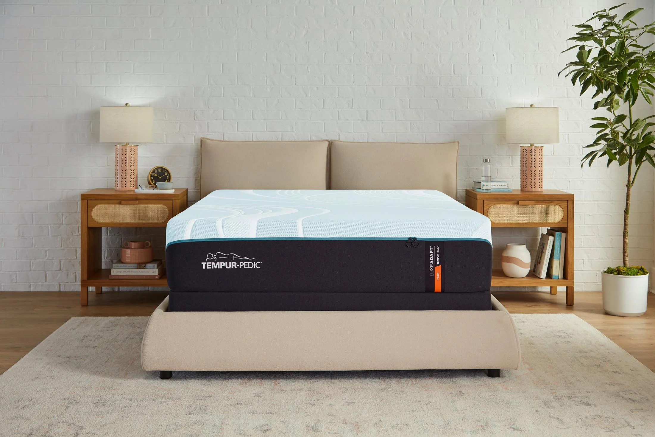 Tempur-Pedic Luxe Adapt 2.0 Firm Mattress - Image 19